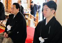坂田藤十郎七回忌追善顕彰祭に参列した（左から）中村鴈治郎、中村壱太郎