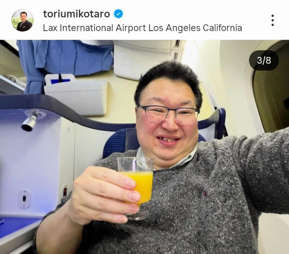 ＡＮＡのビジネスクラスで渡米。鳥海高太朗さんのインスタグラム＠ｔｏｒｉｕｍｉｋｏｔａｒｏ（３月２６日付）より