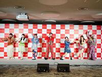 新ＣＭ楽曲「ＨＯＴ！ＳＣＯＯＰ！」を初披露したＣＡＮＤＹ　ＴＵＮＥ