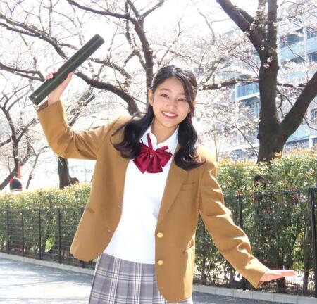 笑顔を見せる虹咲カリナ