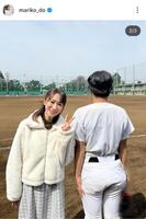 長男と。堂真理子アナのインスタグラム＠ｍａｒｉｋｏ＿ｄｏ（３月３０日付）より