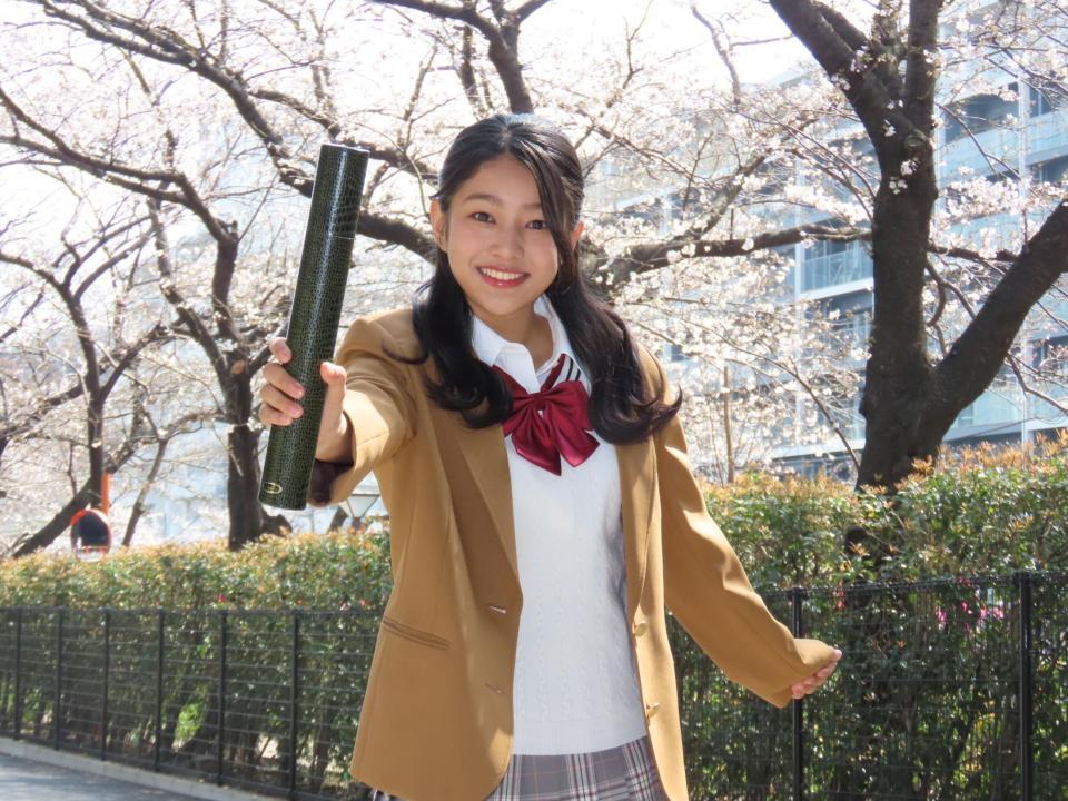 タレントの虹咲カリナ