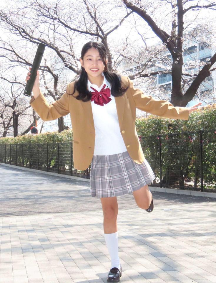 笑顔を見せる虹咲カリナ