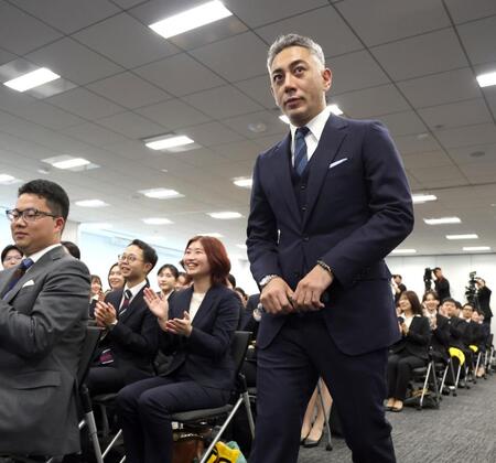 セイコーグループ株式会社入社式に登場した市川團十郎（撮影・伊藤笙子）