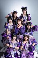 特別企画として「手羽先センセーション」のメンバーと同じ衣装に身を包み「１日限定加入」した山本久美氏