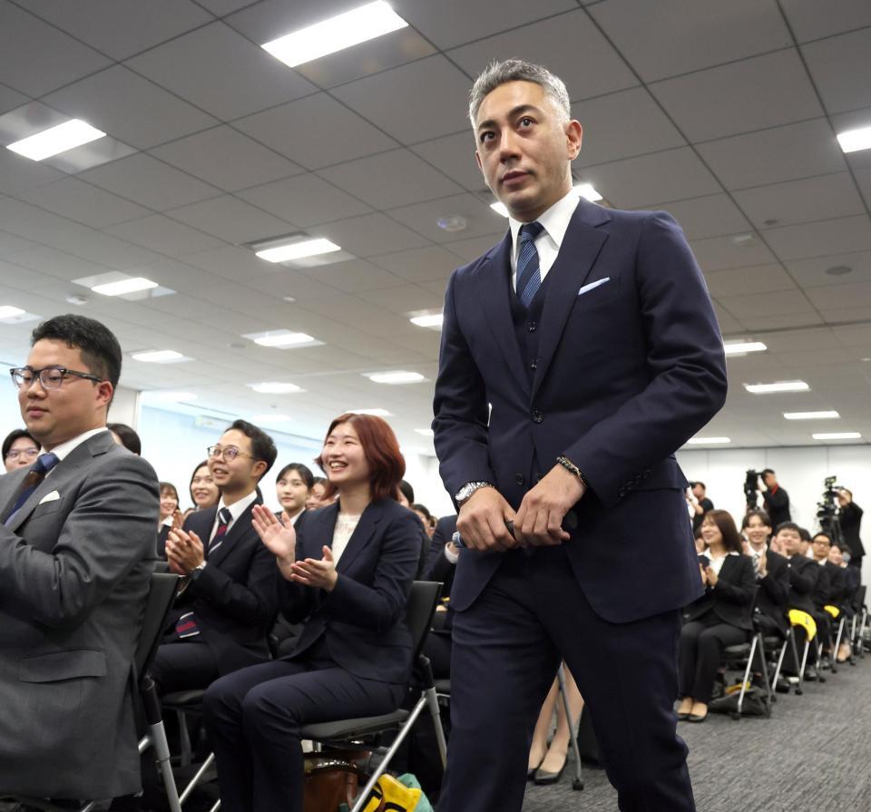 セイコーグループ株式会社入社式に登場した市川團十郎（撮影・伊藤笙子）