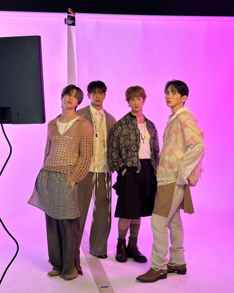 ＳＨＩＮｅｅの公式Ｘ＠ＳＨＩＮｅｅより