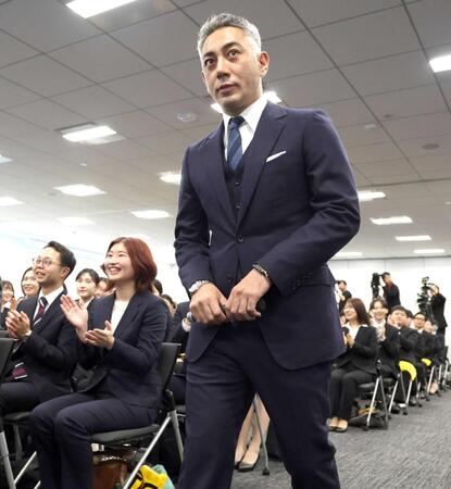 セイコーグループ株式会社入社式に登場した市川團十郎＝東京・銀座のセイコーグループ株式会社本社（撮影・伊藤笙子）　