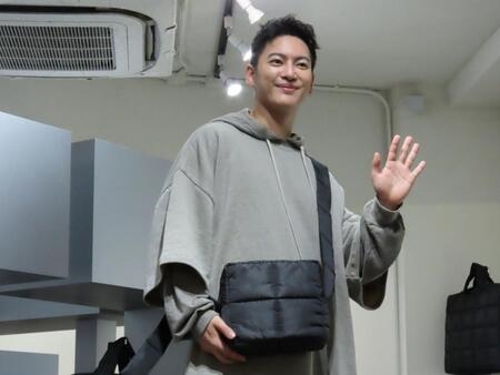 ＭＡＳＵ　ＢＡＧ発売記念イベントを行った三山凌輝