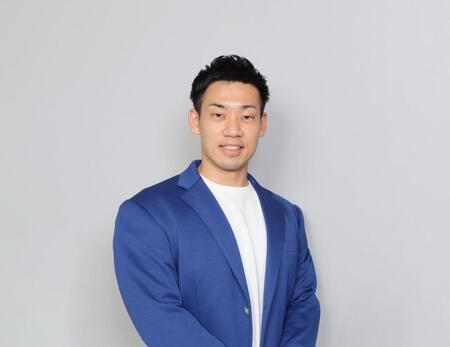 初の歌詞提供を行ったミルクボーイ駒場孝