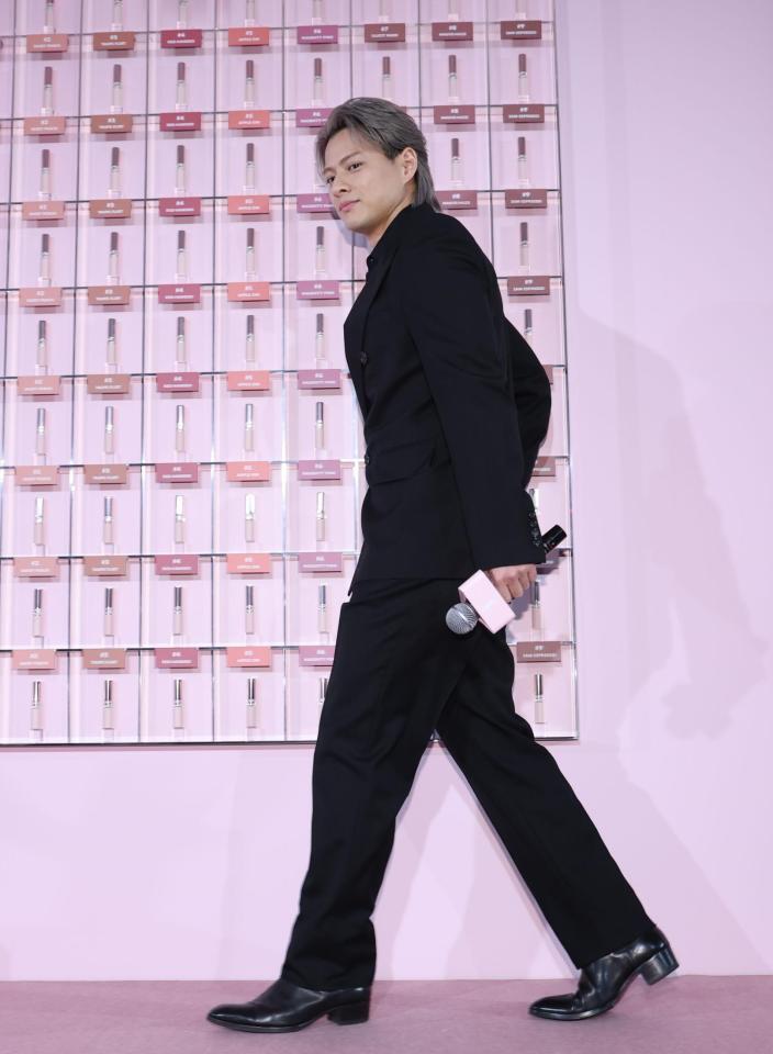 登壇する平野紫耀（撮影・金田祐二）