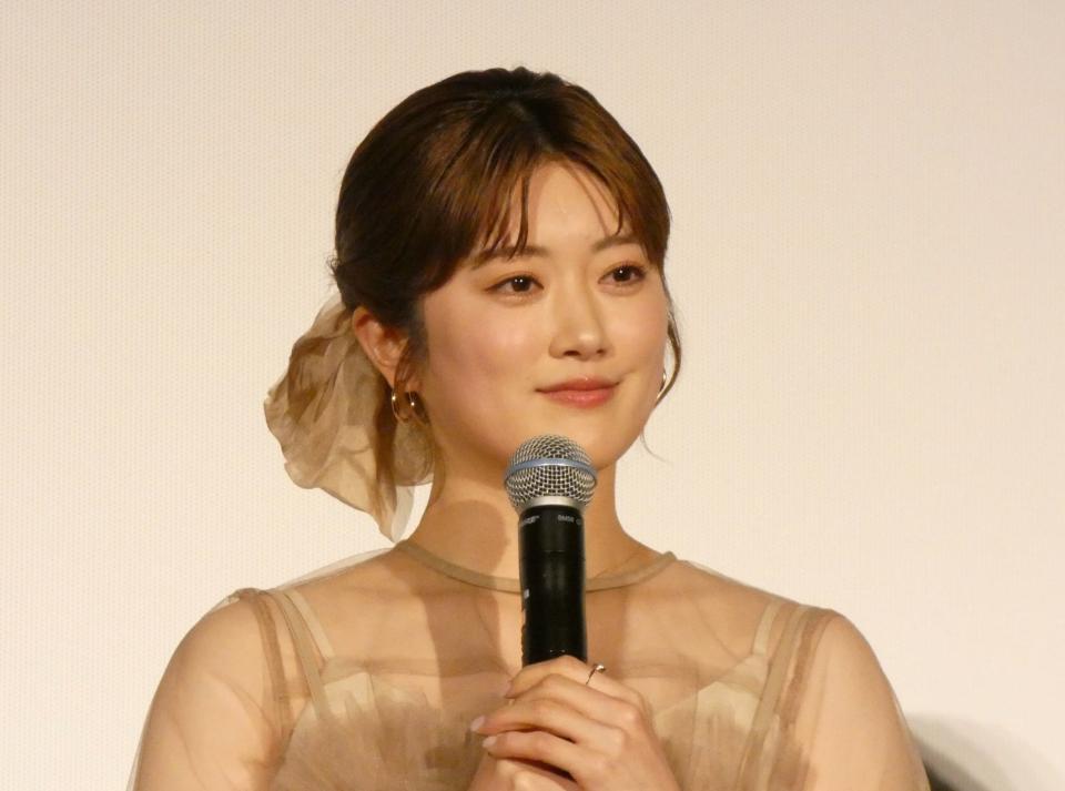 イベントに出席した樋口日奈