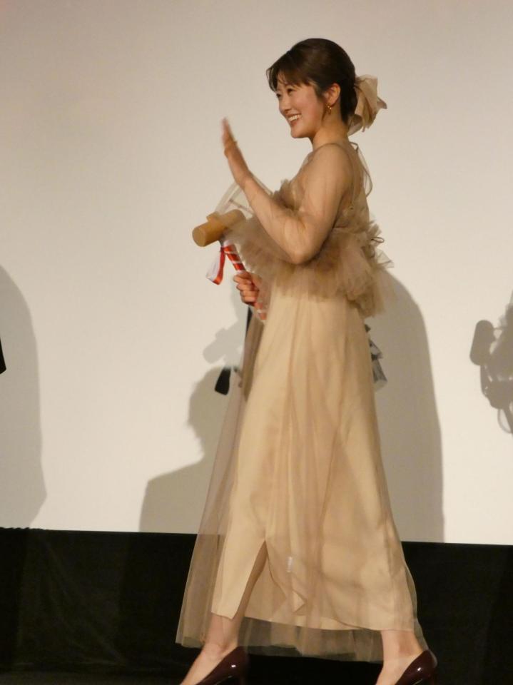 イベントに出席した樋口日奈