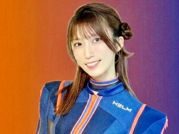 スーパーＧＴのレースクイーンにも就任した板野優花