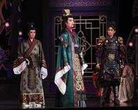 「ＲＹＯＦＵ」で熱演する（左から）彩海せら、風間柚乃、礼華はる