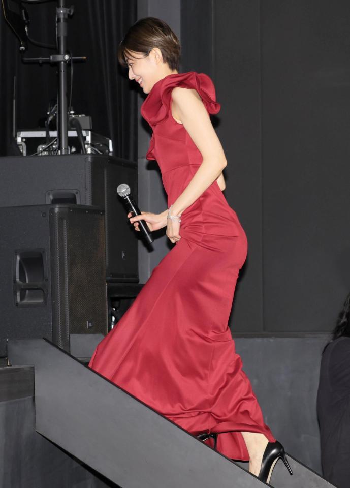 登壇する中村祐美子（撮影・棚橋慶太）