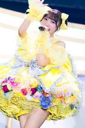 躍動するＳＷＥＥＴ　ＳＴＥＡＤＹの山内咲奈（撮影：ヨシモリユウナ、河村美貴）