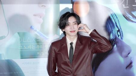 ソウルで記者会見に臨んだ道枝駿佑（©２０２６「君が最後に遺した歌」製作委員会