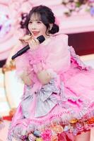 躍動するＳＷＥＥＴ　ＳＴＥＡＤＹの栗田なつか（撮影：ヨシモリユウナ、河村美貴）