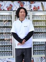 「あなたの知らないブラックニッカ展」オープニングイベントに出席したニューヨークの嶋佐和也