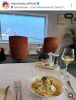 ロンドンのファーストクラスラウンジ。三田寛子のインスタグラム＠ｍｉｔａ．ｈｉｒｏｋｏ＿ｏｆｆｉｃｉａｌ（４月５日付）より 