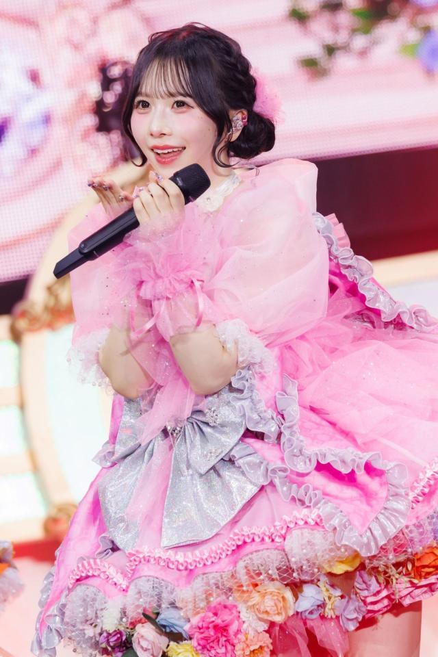 躍動するＳＷＥＥＴ　ＳＴＥＡＤＹの栗田なつか（撮影：ヨシモリユウナ、河村美貴）