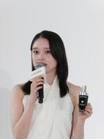 トークを行う高石あかり