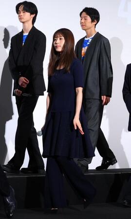 降壇する有村架純（撮影・金田祐二）