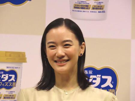新ＣＭ発表会に出席した蒼井優