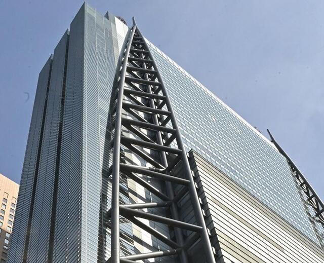 日テレ街頭ロケでご機嫌有名俳優が！