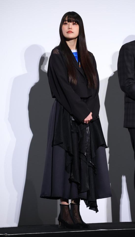 登壇した冨手麻妙（撮影・金田祐二）