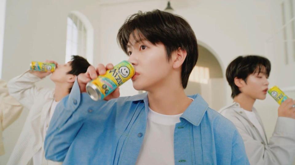 初のブランドアンバサダーを務めるＶＩＢＹ