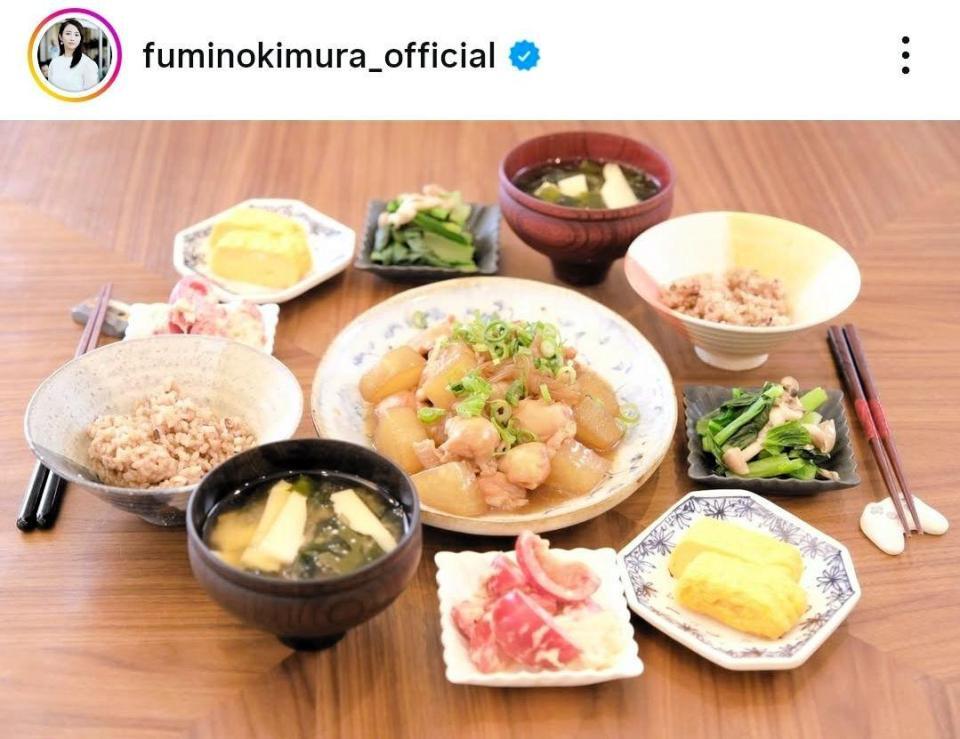 木村文乃のインスタグラム＠ｆｕｍｉｎｏｋｉｍｕｒａ＿ｏｆｆｉｃｉａｌ（２月１７日付）より