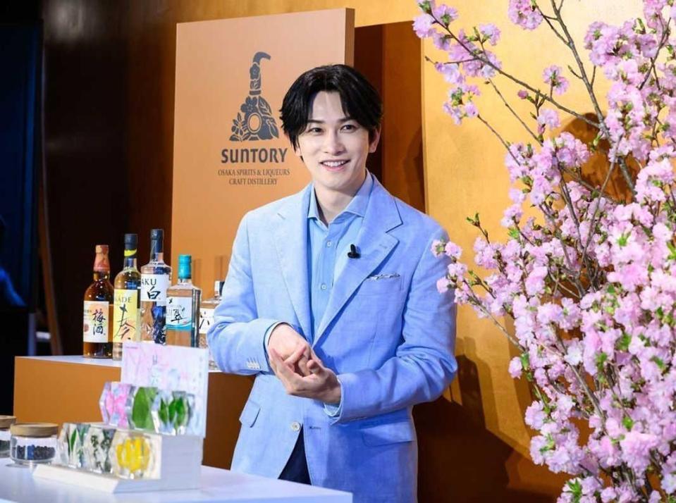 サントリー大阪工場のオープニングセレモニーに登場した町田啓太　