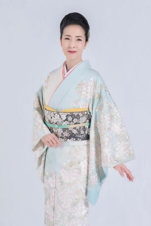 デビュー４０周年ベストアルバムを発売する坂本冬美