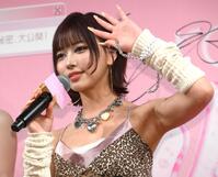 歓声に応える、きぃぃりぷ（撮影・堀内翔）