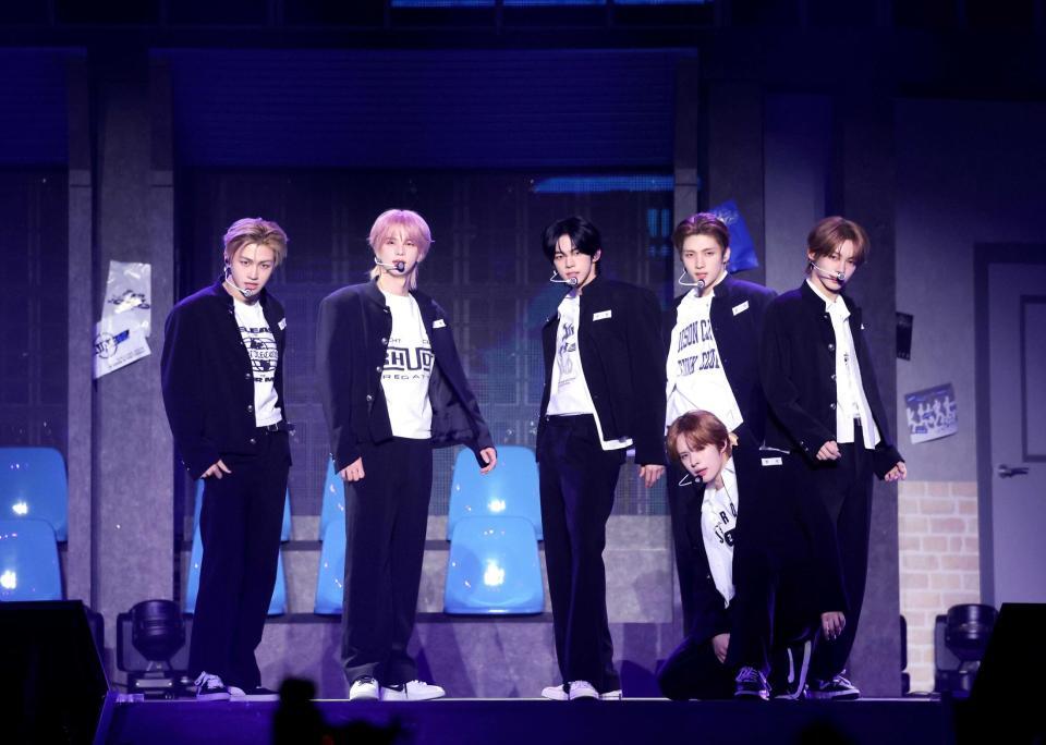 ファンミーティングを開催したＴＷＳ（ｐ）＆（Ｃ）　ＰＬＥＤＩＳ　Ｅｎｔｅｒｔａｉｎｍｅｎｔ　