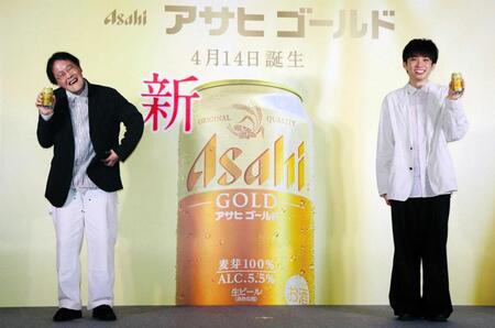 　アインシュタインの稲田直樹（左）と河井ゆずる