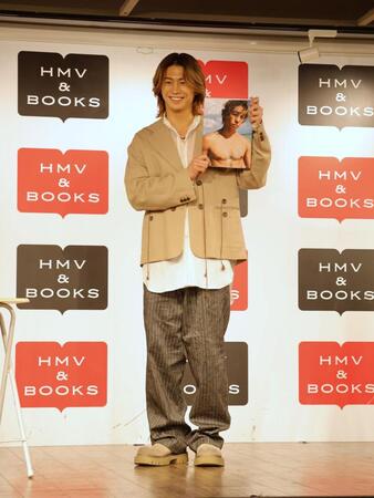 ２ｎｄ写真集「Ｌｅｉ」刊行記念会見に出席したＦＡＮＴＡＳＴＩＣＳの瀬口黎弥