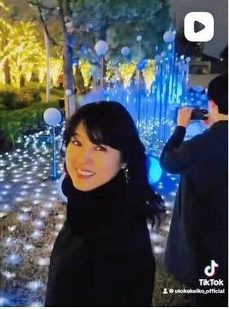 宇徳敬子のインスタグラム＠ｕｔｏｋｕ＿ｋｅｉｋｏ＿ｏｆｆｉｃｉａｌ（２５年１２月２４日付）より 