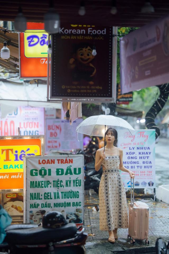 「奥ゆい　１ｓｔ写真集　ゆいゆい」ⓒＫＡＤＯＫＡＷＡ／横山マサト