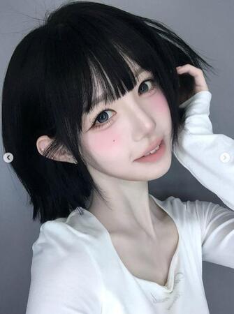 ｔｒｉｐｌｅＳの公式インスタグラム＠ｔｒｉｐｌｅｓｃｏｓｍｏｓより　キム・チェウォン