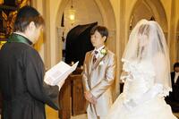 ２０１１年　河本準一の結婚式　神父は品川祐