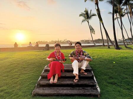 ８年ぶりにタッグ復活となった有働由美子（左）と井ノ原快彦