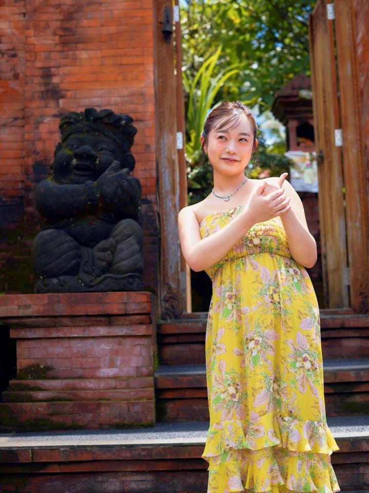 佐野なぎさ１ｓｔ写真集「なぎさの初めて」（Ｃ）ＫＡＤＯＫＡＷＡ　（Ｃ）ＧＤＬ　Ｅｎｔｅｒｔａｉｎｍｅｎｔ　ＰＨＯＴＯ／田川雄一　