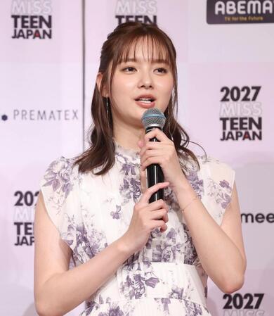 イベントに登場した新川優愛＝東京・浜離宮朝日ホール（撮影・佐々木彰尚）