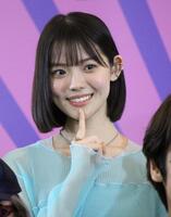 ポーズを決める志田こはく