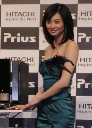 日立の新CMに登場する伊東美咲＝０５年８月
