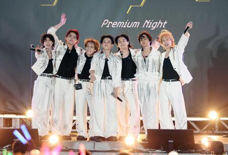 （左から）七五三掛龍也、吉澤閑也、松倉海斗、宮近海斗、松田元太、中村海人、川島如恵留（撮影・石井剣太郎）