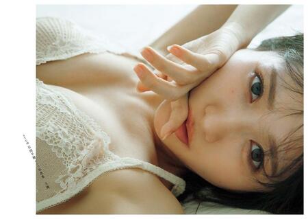 ＳＴＵ４８石田千穂３ｒｄ写真集「天職」©菊地泰久／集英社